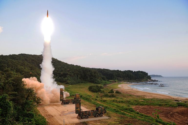 Južna Koreja, Raketa, Vojne vježbe