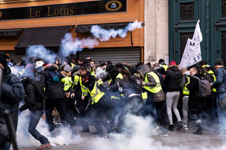 Žuti prsluci, Francuska, Protest