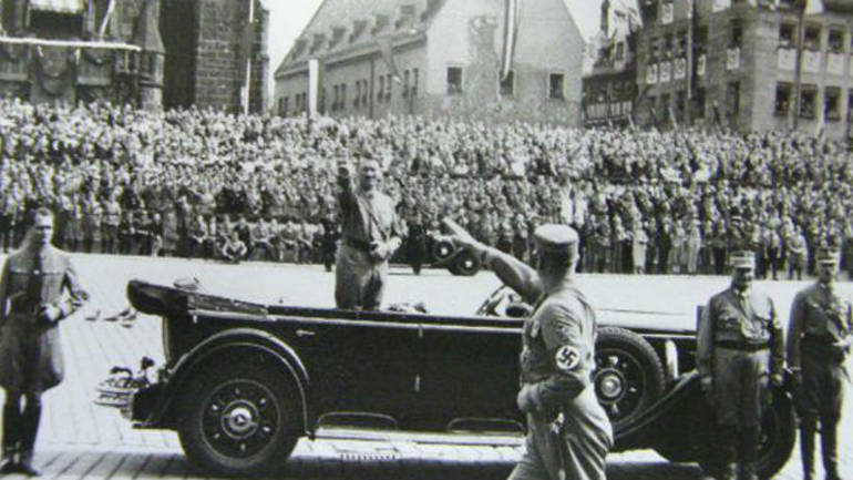 Adolf Hitler, Nacisti