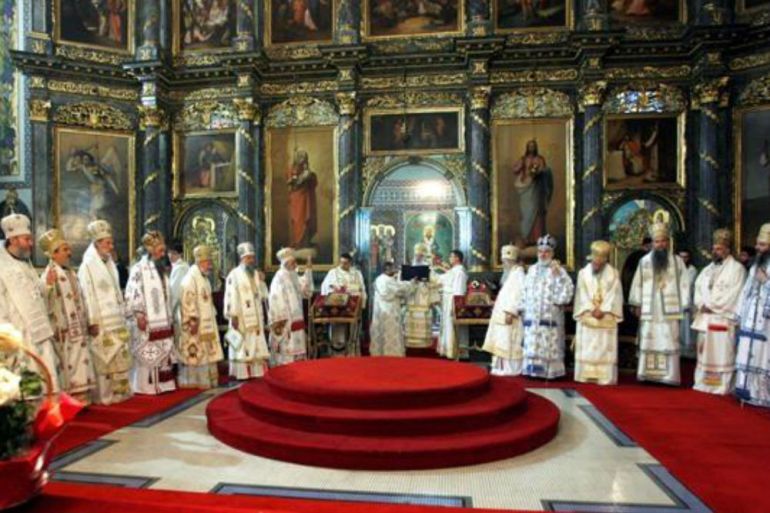 SPC, Srpska pravoslavna crkva, Svećenici, Crkva