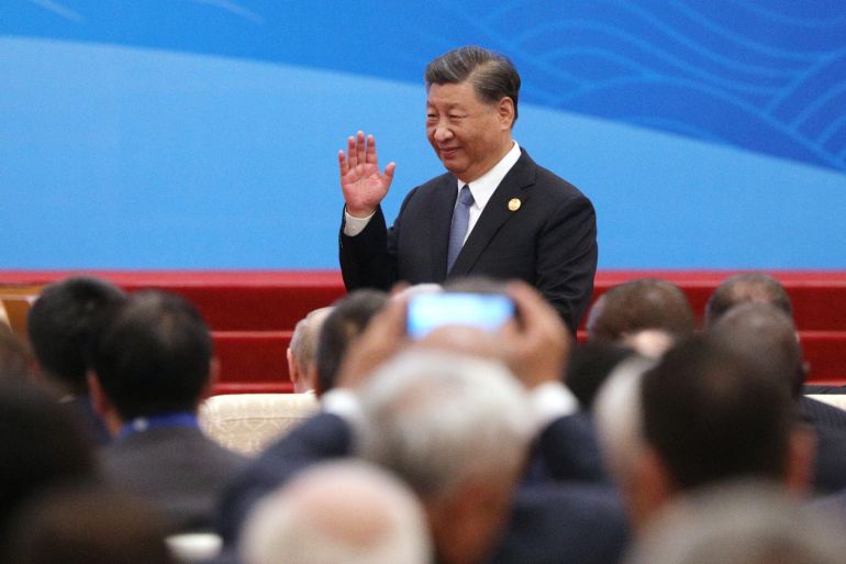 Kineski predsjednik Xi Jinping je kritikovao SAD i zemlje u Evropi koje ne učestvuju u projektu 'Pojas i put' poznat i kao novi 'Put svile' (Reuters)