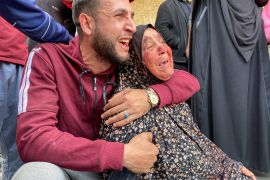 Najmanje 32.490 Palestinaca je ubijeno, a 74.889 ranjeno u izraelskim napadima na Gazu od 7. oktobra (REUTERS/Doaa Rouqa)